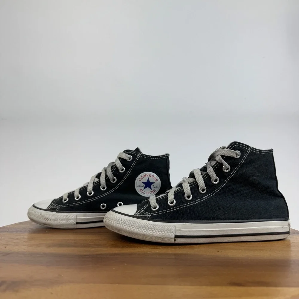 Big Kids Converse Chuck Taylor All Star Black‎ Canvas High Top sneakers Size 2 Y